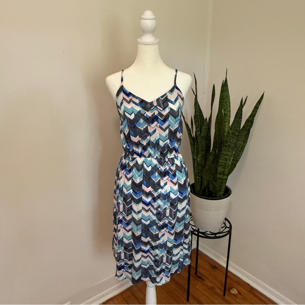GAP | Chevron Midi Dress - Picture 1 of 9